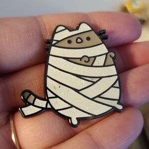 *DISCOUNTED* Mummy Pusheen Mystery Enamel Pin (small defect)